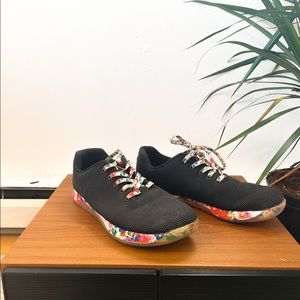 Floral trainers